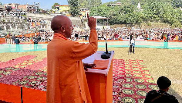 गोला गोकर्णनाथ सीट पर खिलेगा कमल या दौड़ेगी साइकिल? 