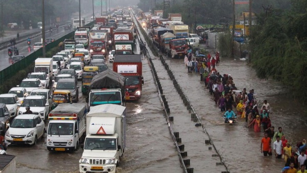 इन पर पूर्ण रूप से लगाया गया प्रतिबंध 