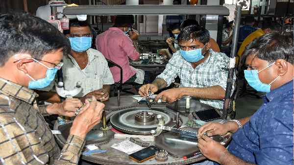 किसी भी दल के पक्ष में गोलबंद हो सकते हैं हीरा कारीगर