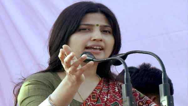डिंपल यादव की जीत का रिकॉर्ड 50-50