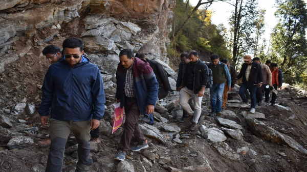 दूरस्थ क्षेत्र तक योजनाओं का लाभ पहुंचे ये उनकी प्राथमिकता