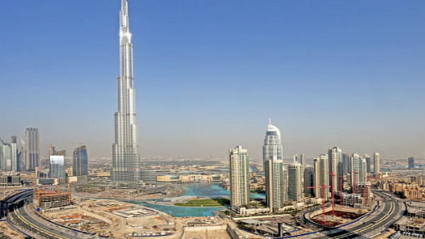 अबु धाबी और दुबई में उद्योगपितयों ने लिया हिस्सा 