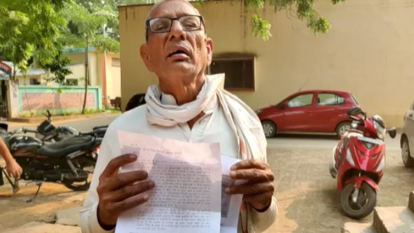 Father is trying to bring his son to India from Saudi Arabia