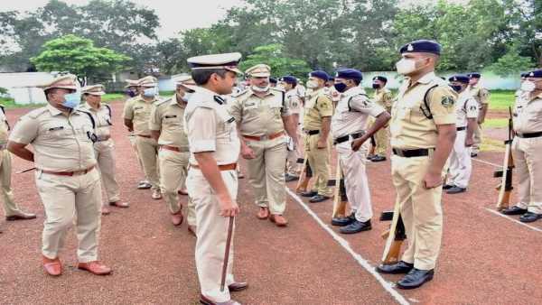 संरक्षण देने वाले पुलिस कर्मी भी रडार पर