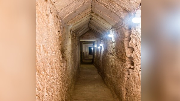 मिस्र के प्राचीन शहर में मिली 2000 साल पुरानी सुरंग मिस्र के प्राचीन शहर में मिली 2000 साल पुरानी सुरंग
