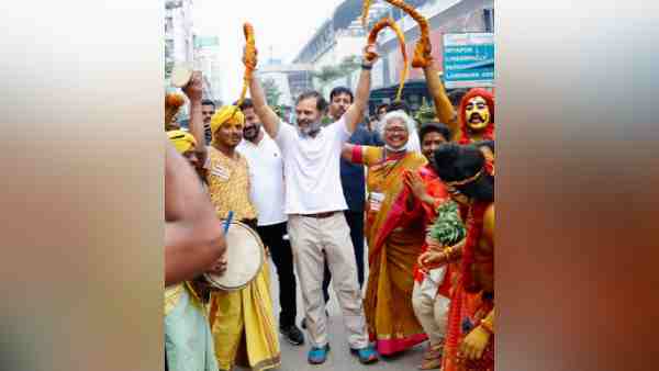 तेलंगाना में 375 किलोमीटर की यात्रा