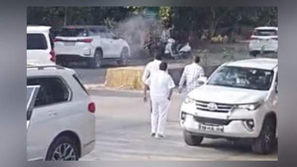mumbai street firing mumbai street firing