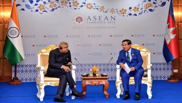 रणनीतिक सहयोग जरूरी