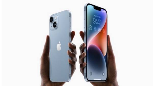 आईफोन के ग्राहकों को लगा झटका