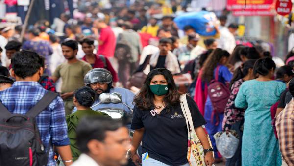 प्रजनन दर में लगातार गिरावट