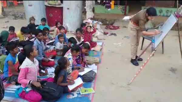 2019 में शुरू किया था गरीब बच्चों को पढ़ाना