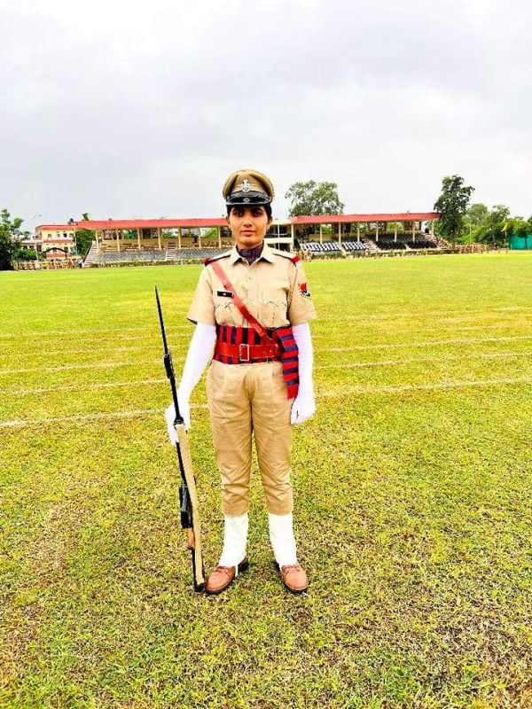 अपने गांव की पहली सब इंस्‍पेक्‍टर