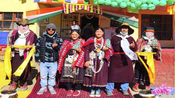 हिमाचल में वोटिंग में महिलाएं पुरुषों से आगे निकलीं हिमाचल में वोटिंग में महिलाएं पुरुषों से आगे निकलीं