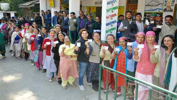 कांग्रेस को समर्थन के लिए निकलीं महिलाएं- कांग्रेस नेता कांग्रेस को समर्थन के लिए निकलीं महिलाएं- कांग्रेस नेता
