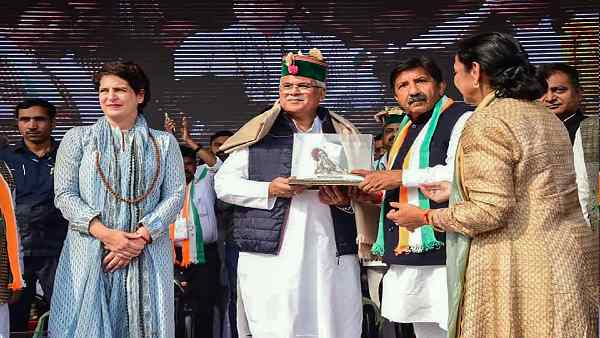 भाजपा को 41, कांग्रेस को 25 सीट- इंडिया टीवी-मैट्रिज