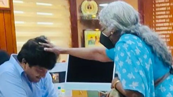 डीएम ने सिर झुकाकर पूछा ये सवाल 