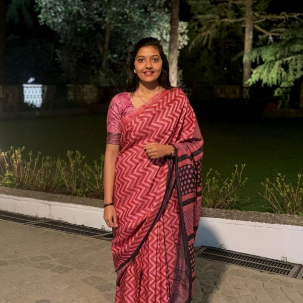 सृष्टि ने साइबर सेल में दी शिकायत