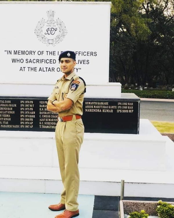  कौन हैं आईपीएस विजय सिंह गुर्जर?