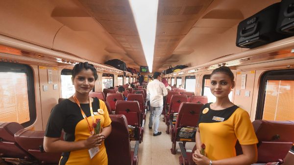 त्योहारों के हिसाब से भी मिलेगा खाना