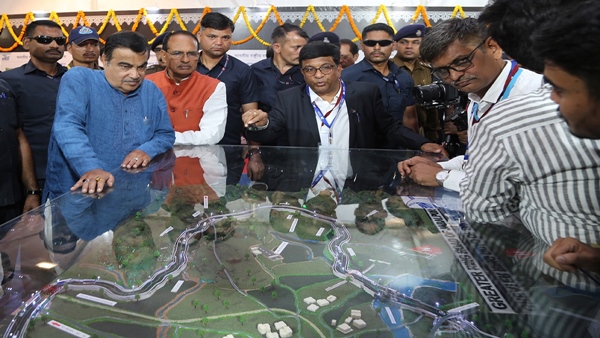 6 राष्ट्रीय राजमार्गों से कनेक्टिविटी 6 राष्ट्रीय राजमार्गों से कनेक्टिविटी