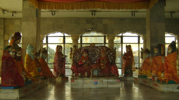  विवाह मंडप धनुषा में लगता है 