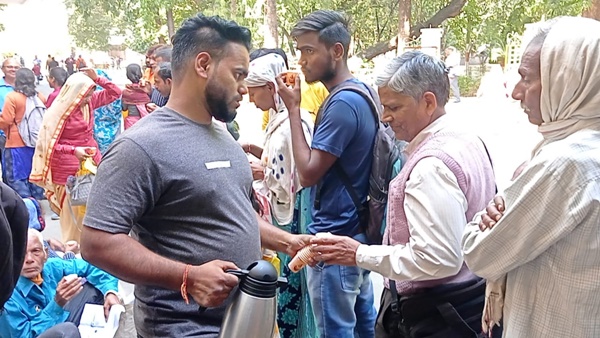 अब बैठने की व्यवस्था के साथ टोकन अब बैठने की व्यवस्था के साथ टोकन