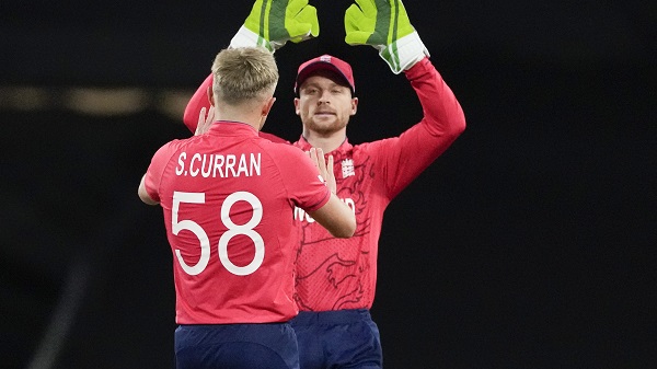 इंग्लैंड के पास बल्लेबाजी में गहराई 