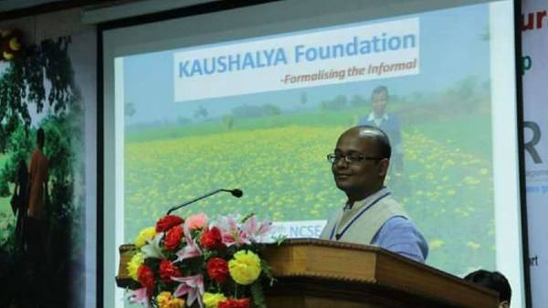 कौशलेंद्र का है करोड़ों रुपये का टर्नओवर