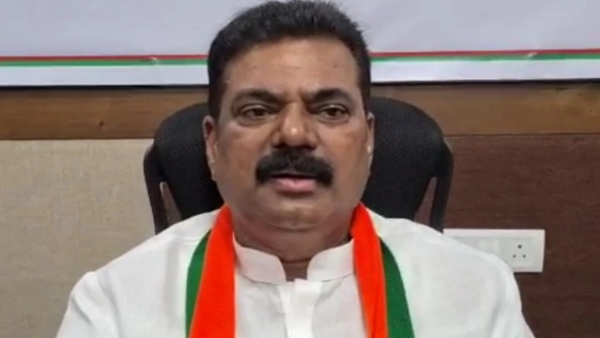 बागेश्वर धाम में एक कार्यक्रम में दिया बयान