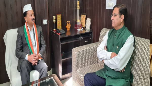 uttarakhand politics delhi dehradun pushkar singh dhami tirath rawat karan mahara pritam meeting pictures 