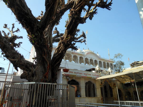 खाटूश्यामजी मंदिर का इतिहास खाटूश्यामजी मंदिर का इतिहास