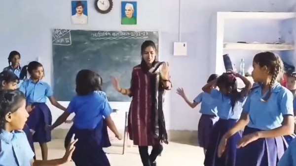 चहक कार्यक्रम के तहर बच्चों को नाचते-गाते दे रही है शिक्षा चहक कार्यक्रम के तहर बच्चों को नाचते-गाते दे रही है शिक्षा