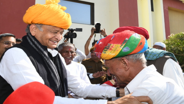  किसी की बातों में नहीं आना चाहिए