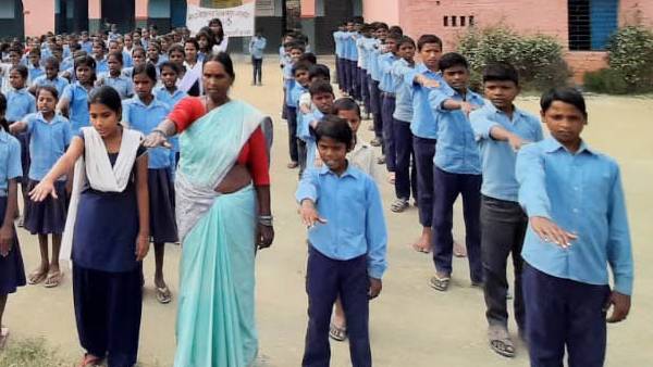छात्रों का शिक्षा के साथ-साथ मनोरंजन