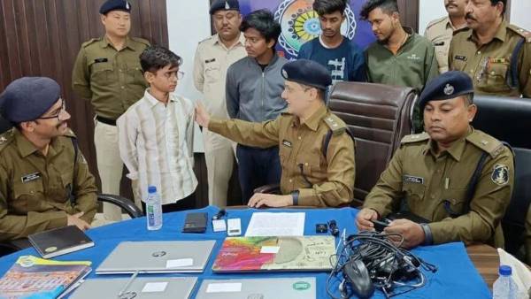 बिलासपुर में कई पैनलों का हो रहा था संचालन