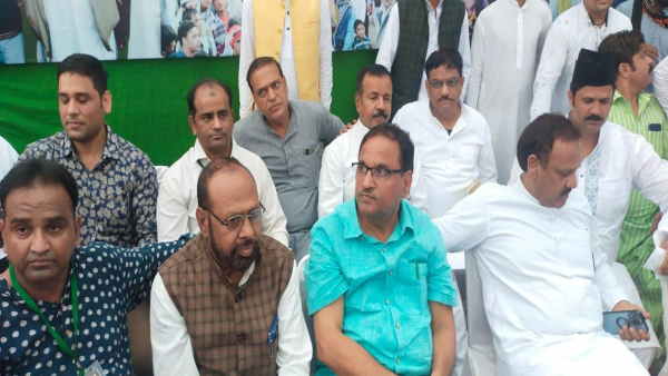 मंत्री महेश जोशी को मिला था अनुशासनहीनता का नोटिस