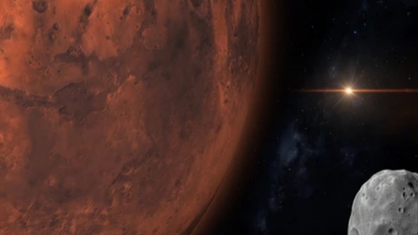 फोबोस के बेहद करीब पहुंचा अंतरिक्षयान 