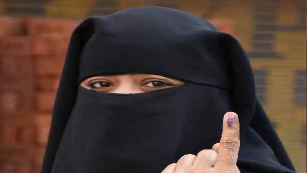 कांग्रेस ने केजरीवाल की पार्टी पर लगाया गंभीर आरोप