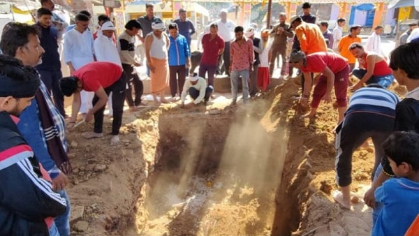 जटाशंकर आने वाला हर भक्त, संत, नेता, अधिकारी दर्शन करने जाता था