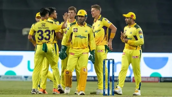 CSK के रिलीज और रिटेन खिलाड़ियों की लिस्ट
