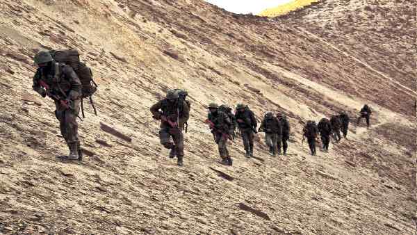 हिमाचल से ऑल वेदर कनेक्टिविटी पर काम