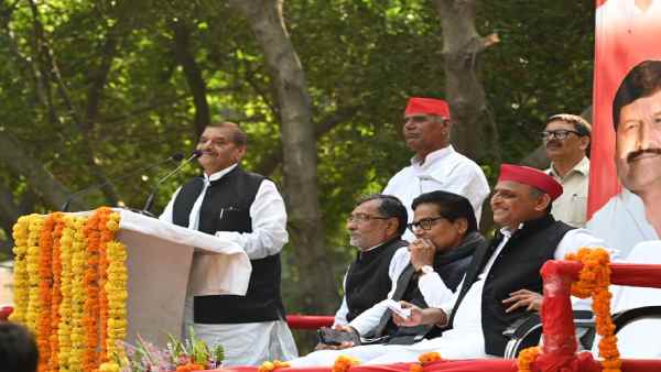  रिवर फ्रंट घोटाले में जांच के घेरे में हैं शिवपाल 