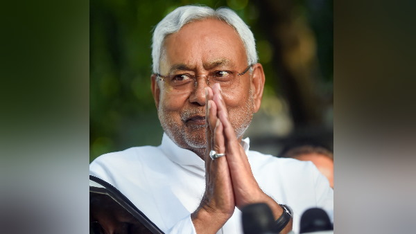 'BJP से सवाल करने में क्यों घबराते हैं प्रशांत किशोर'