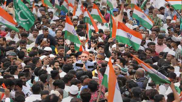 ओवैसी कितने बड़े फैक्टर ?