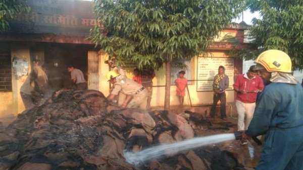 शॉर्ट सर्किट से आग लगने का अनुमान