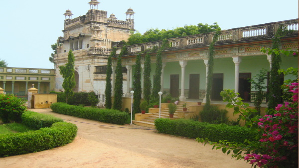 अजय पीरामल की पैतृक हवेली है