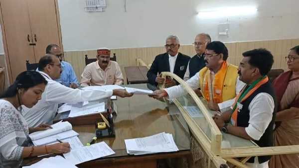 रघुराज सिंह शाक्य करोड़ों के हैं मालिक