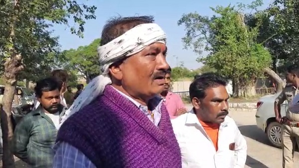 पिता ने पुलिस और लड़की के परिजन पर लगाए हत्या के आरोप