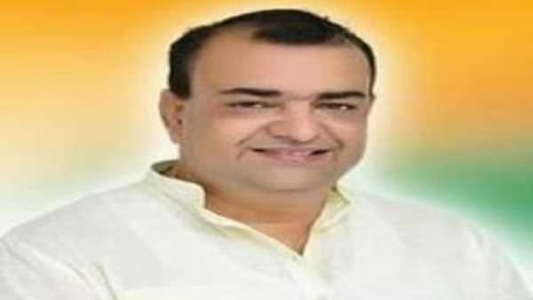 आकाश सक्सेना को बीजेपी ने दिया है टिकट