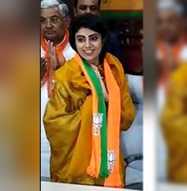 2019 में भाजपा में शामिल हुई थीं रीवाबा 